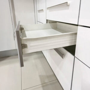 Laterales Con Guias Metalicas Z 8.6 X 50cm 25kg Blanco Hafele (2)